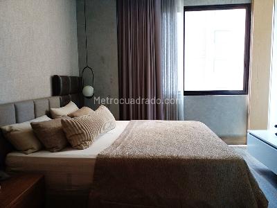 Apartamento de 2 alcobas en venta en El Poblado, Medellín, 181 m² · foto 14 de 19