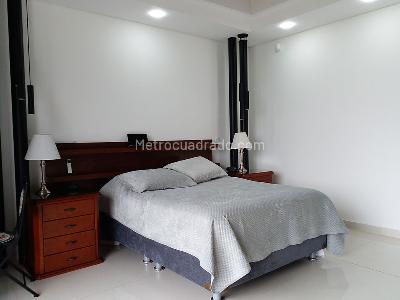 Casa de 4 alcobas en venta en Envigado, Envigado, 410 m² · foto 18 de 20