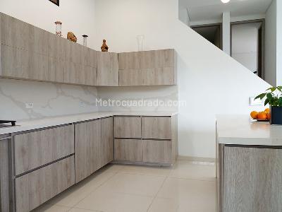 Casa de 4 alcobas en venta en Envigado, Envigado, 410 m² · foto 6 de 20