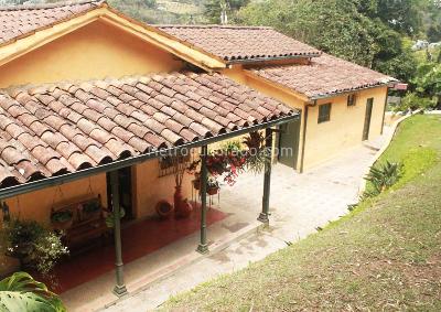 Casa de 4 alcobas en venta en Rionegro, Rionegro, 252 m² · foto 6 de 12