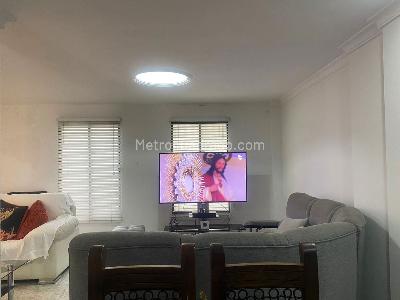 Casa de 3 alcobas en venta en Envigado, Envigado, 127 m² · foto 2 de 17