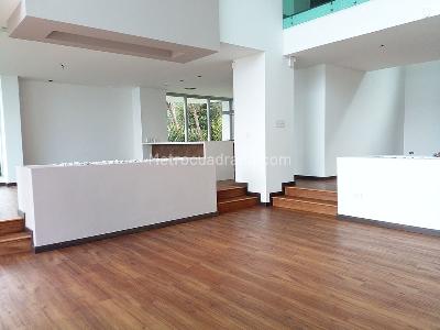 Casa de 5 alcobas en venta en Envigado, Envigado, 540 m² · foto 2 de 20
