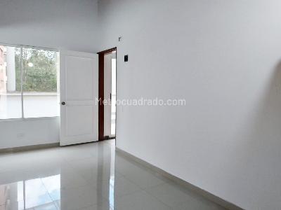 Casa de 4 alcobas en arriendo en El Poblado, Medellín, 300 m² · foto 10 de 20