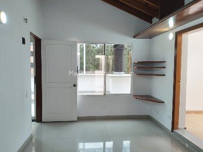 Casa de 4 alcobas en arriendo en El Poblado, Medellín, 300 m² · foto 11 de 20