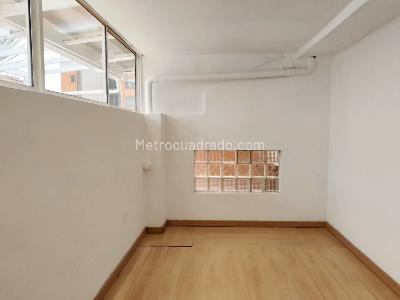 Casa de 4 alcobas en arriendo en El Poblado, Medellín, 300 m² · foto 13 de 20