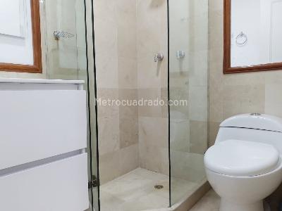 Casa de 4 alcobas en arriendo en El Poblado, Medellín, 300 m² · foto 15 de 20
