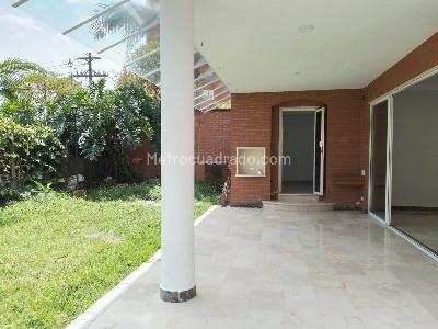 Casa de 4 alcobas en arriendo en El Poblado, Medellín, 300 m² · foto 20 de 20