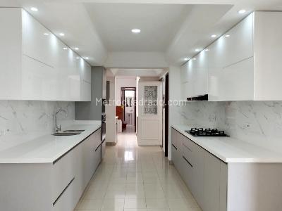 Casa de 4 alcobas en arriendo en El Poblado, Medellín, 300 m² · foto 3 de 20