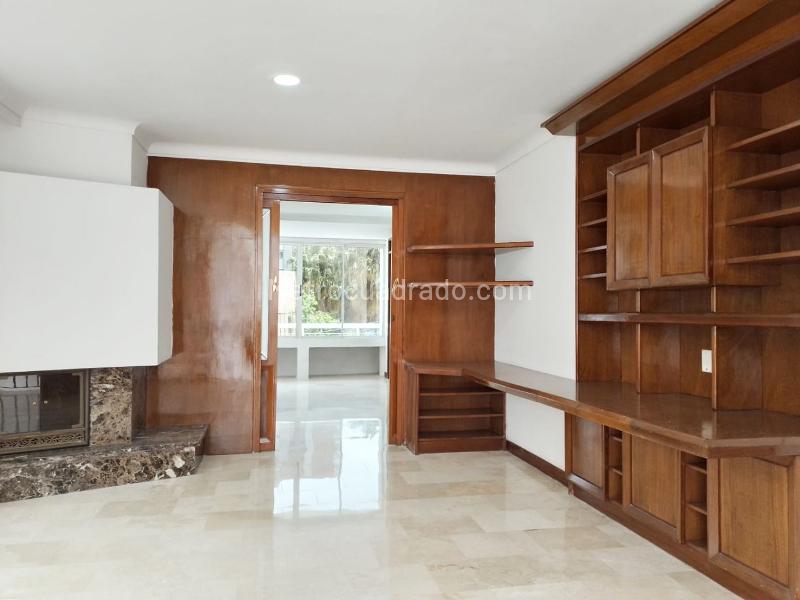 Casa de 4 Alcobas con Jacuzzi en Conjunto Cerrado en El Poblado - 5