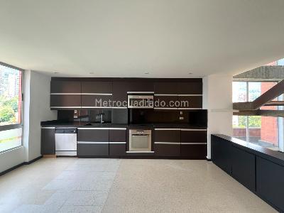 Apartamento de 2 alcobas en arriendo en El Poblado, Medellín, 180 m² · foto 8 de 19