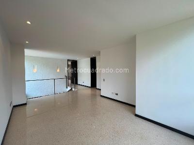 Apartamento de 2 alcobas en arriendo en El Poblado, Medellín, 180 m² · foto 10 de 19