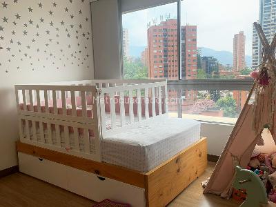 Apartamento de 2 alcobas en venta en El Poblado, Medellín, 135 m² · foto 9 de 13