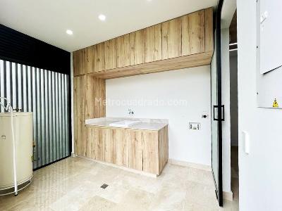 Casa de 4 alcobas en venta en Envigado, Envigado, 460 m² · foto 17 de 19