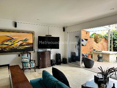 Casa en arriendo en El Poblado, Medellín · foto 4 de 20