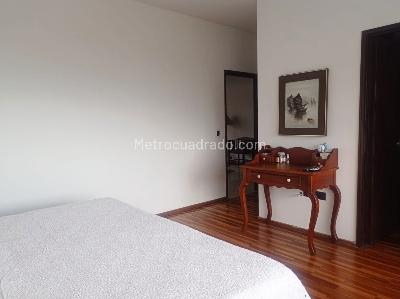 Apartamento de 3 alcobas en venta en El Poblado, Medellín, 177 m² · foto 8 de 17