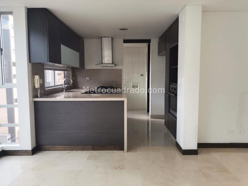 3BR Apartment with 4 Baths in El Poblado - 4