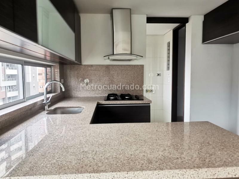 3BR Apartment with 4 Baths in El Poblado - 6