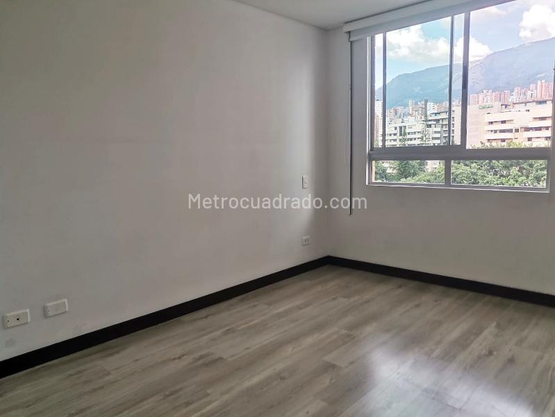 3BR Apartment with 4 Baths in El Poblado - 8