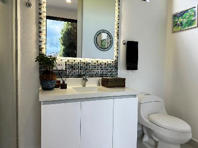 Casa de 3 alcobas en venta en Envigado, Envigado, 432 m² · foto 13 de 19