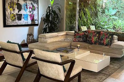 Casa de 3 alcobas en venta en El Poblado, Medellín, 242 m² · foto 4 de 19
