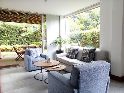 Casa de 3 alcobas en venta en El Poblado, Medellín, 242 m² · foto 5 de 19