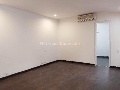 Casa de 5 alcobas en venta en El Poblado, Medellín, 300 m² · foto 13 de 19