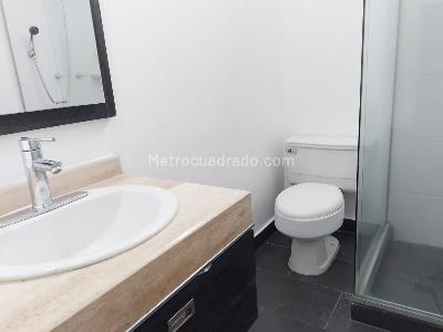 Casa de 5 alcobas en venta en El Poblado, Medellín, 300 m² · foto 16 de 19