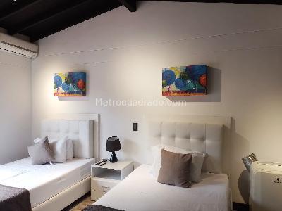 Casa en arriendo en El Poblado, Medellín · foto 9 de 19
