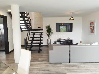 Casa en arriendo en El Poblado, Medellín · foto 2 de 19