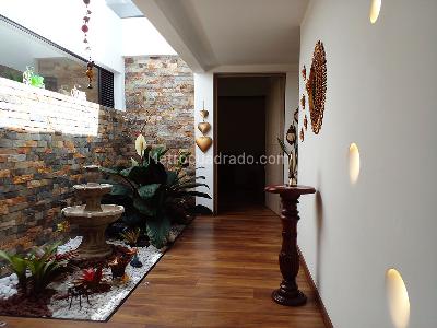 Casa de 3 alcobas en venta en Envigado, Envigado, 330 m² · foto 9 de 20