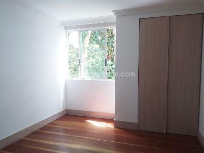 Apartamento de 4 alcobas en venta en El Poblado, Medellín, 240 m² · foto 10 de 18