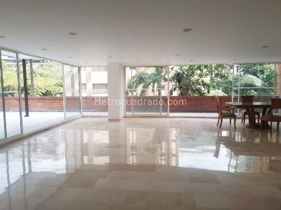 Apartamento de 4 alcobas en venta en El Poblado, Medellín, 240 m² · foto 4 de 18
