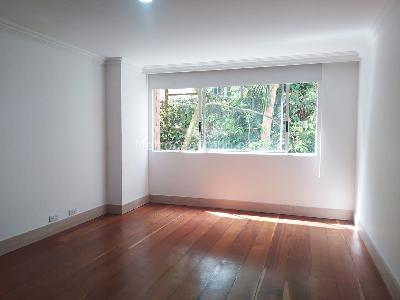 Apartamento de 4 alcobas en venta en El Poblado, Medellín, 240 m² · foto 8 de 18