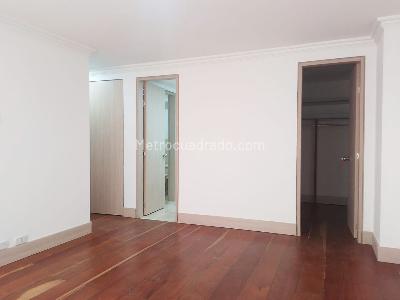 Apartamento de 4 alcobas en venta en El Poblado, Medellín, 240 m² · foto 9 de 18
