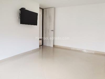 Apartamento de 4 alcobas en arriendo en El Poblado, Medellín, 135 m² · foto 10 de 19