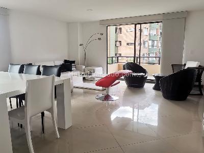 Apartamento de 4 alcobas en arriendo en El Poblado, Medellín, 135 m² · foto 2 de 19
