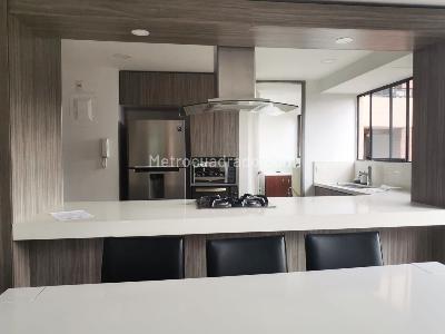 Apartamento de 4 alcobas en arriendo en El Poblado, Medellín, 135 m² · foto 6 de 19