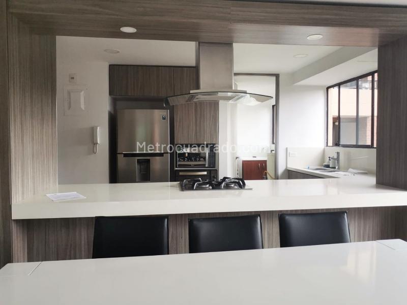 Furnished 4BR Apartment Near Amenities in El Poblado - 6