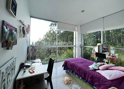 Casa de 5 alcobas en venta en El Poblado, Medellín, 520 m² · foto 8 de 11
