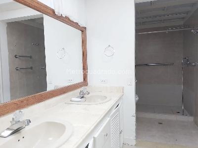 Apartamento de 3 alcobas en venta en El Poblado, Medellín, 280 m² · foto 14 de 18