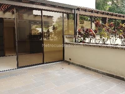Apartamento de 3 alcobas en venta en El Poblado, Medellín, 280 m² · foto 17 de 18