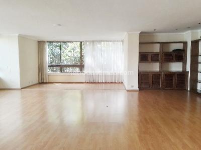 Apartamento de 3 alcobas en venta en El Poblado, Medellín, 280 m² · foto 2 de 18