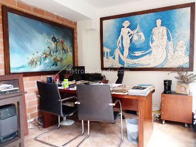 Casa de 3 alcobas en venta en El Poblado, Medellín, 249 m² · foto 10 de 19