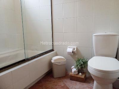 Casa de 3 alcobas en venta en El Poblado, Medellín, 249 m² · foto 15 de 19