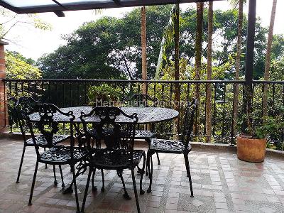 Casa de 3 alcobas en venta en El Poblado, Medellín, 249 m² · foto 18 de 19