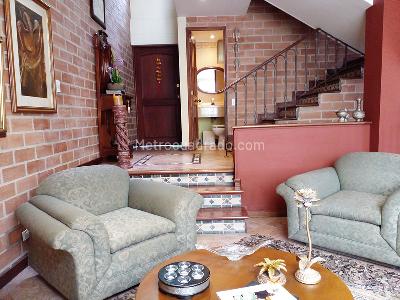 Casa de 3 alcobas en venta en El Poblado, Medellín, 249 m² · foto 3 de 19