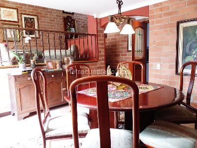 Casa de 3 alcobas en venta en El Poblado, Medellín, 249 m² · foto 6 de 19