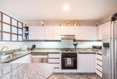 Casa de 3 alcobas en venta en El Poblado, Medellín, 249 m² · foto 7 de 19