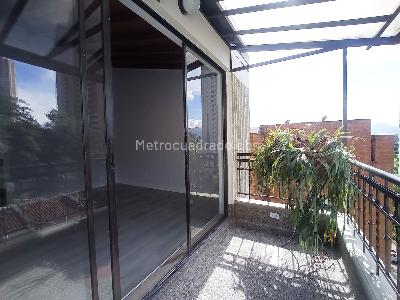 Apartamento de 4 alcobas en venta en Los Naranjos, Medellín, 210 m² · foto 19 de 20