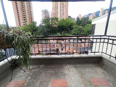 Apartamento de 4 alcobas en venta en Los Naranjos, Medellín, 210 m² · foto 20 de 20